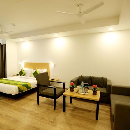 The Roseman Hotel & Suites Ghaziabad Eksteriør bilde