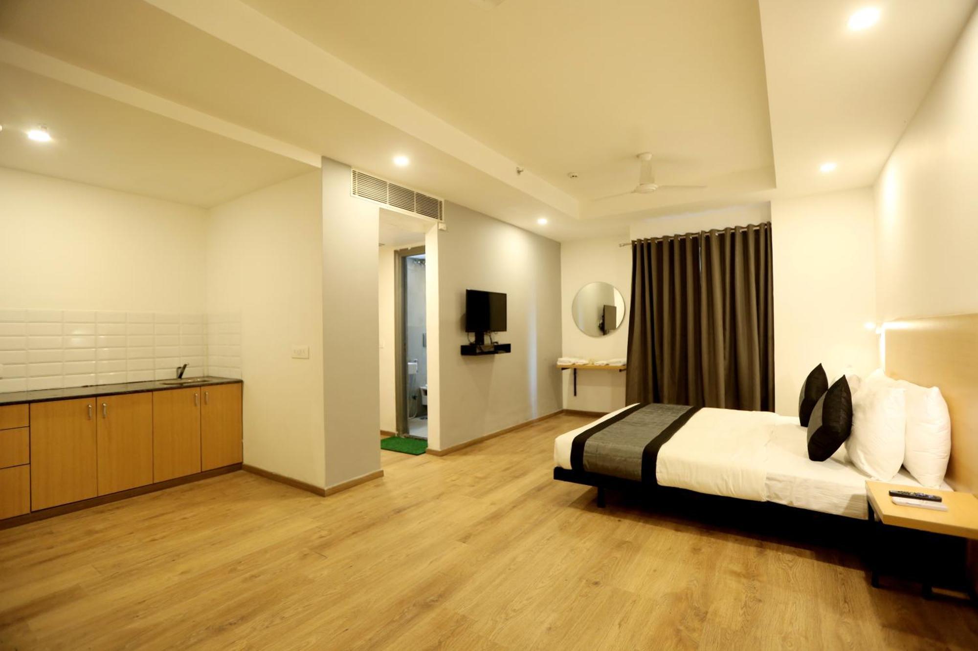 The Roseman Hotel & Suites Ghaziabad Eksteriør bilde