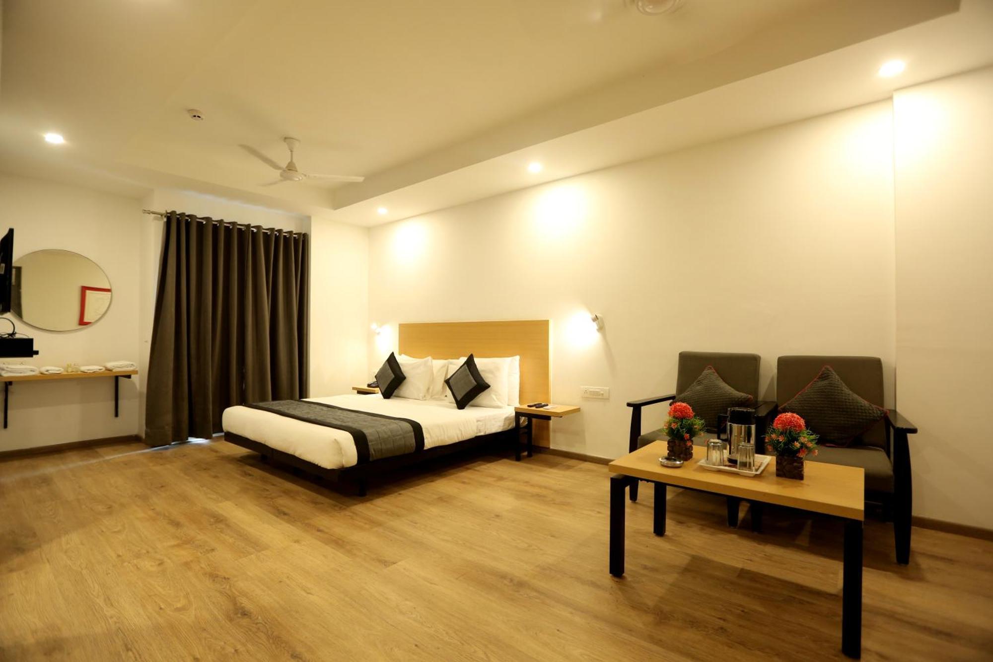The Roseman Hotel & Suites Ghaziabad Eksteriør bilde